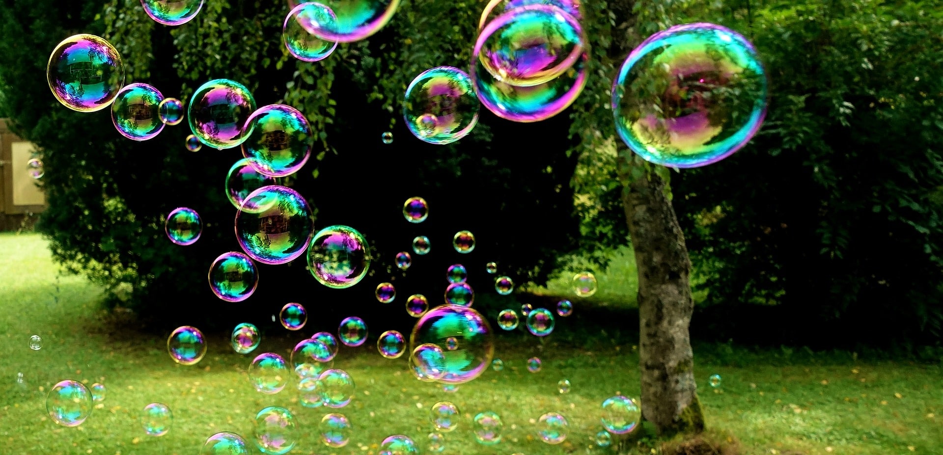 soap-bubbles-3517247_1920